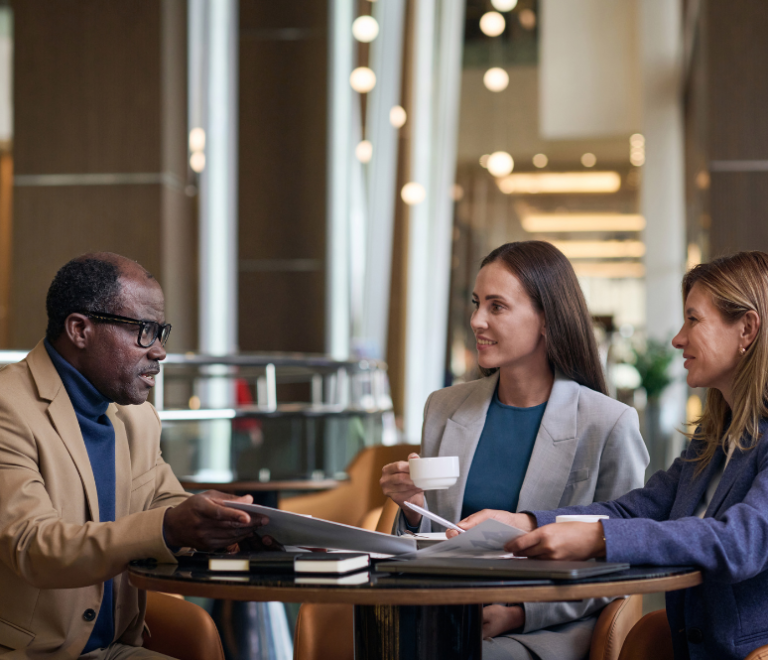 The LinkedIn Shakeup: Is AI the Future of Professional Networking? 