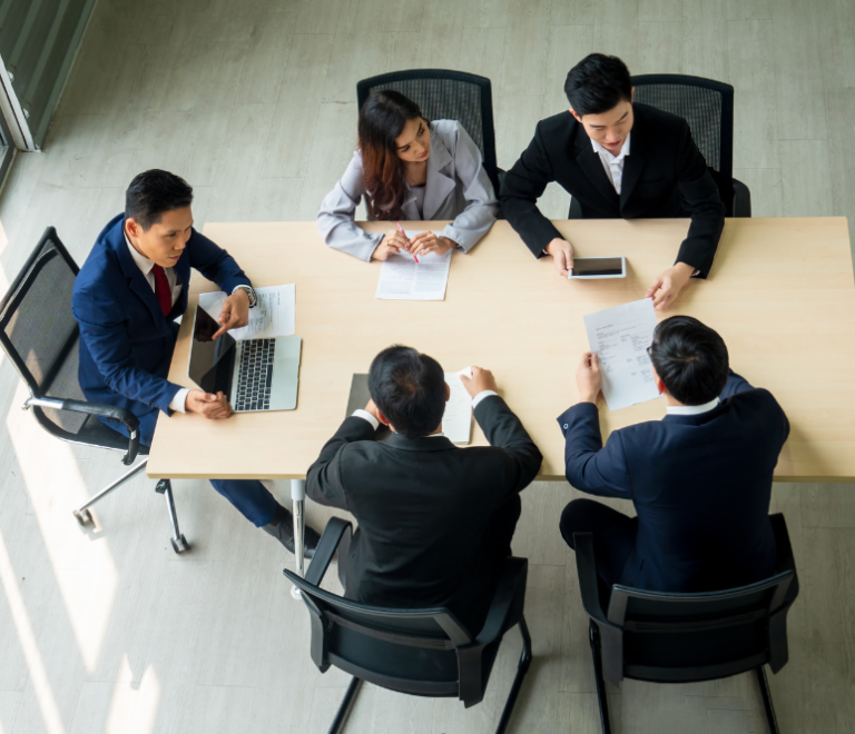 The “Always Available, Never Decisive” Leader